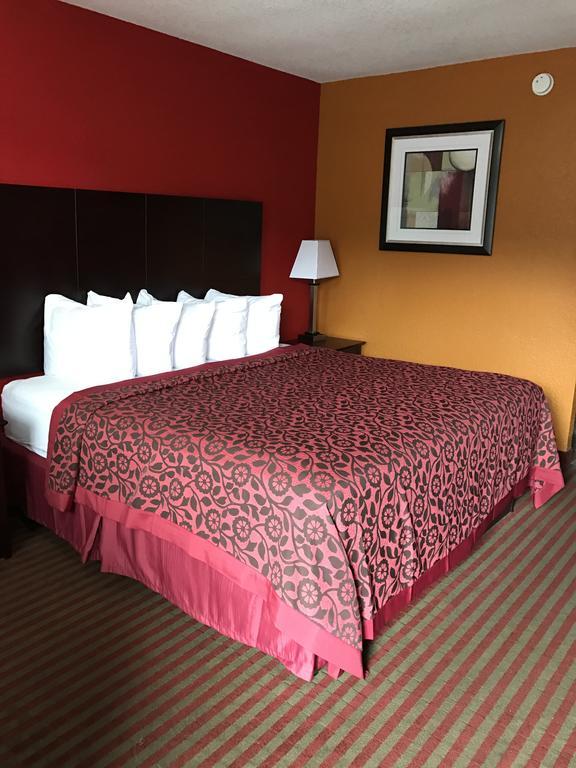 Days Inn By Wyndham Liberty/Ne Kansas City Buitenkant foto